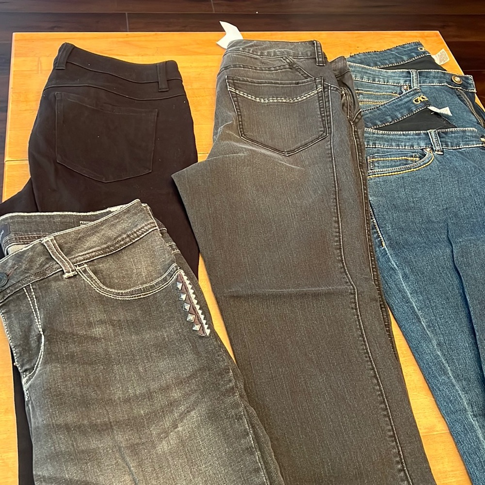 Lot of 5 Pair of Size 8 Stretchy Skinny Jeans -Boutique Quality